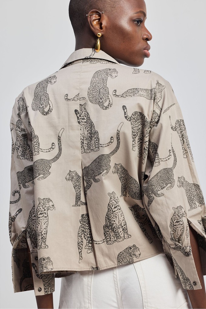 Oversized Cropped Button-down Shirt In Animal Print from Reistor