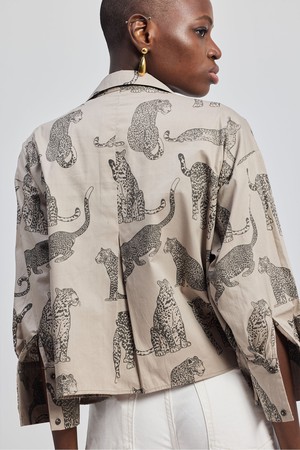 Oversized Cropped Button-down Shirt In Animal Print from Reistor