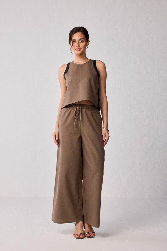 Matching Set with Wide-leg Pants and Colorblock Top in Brown from Reistor
