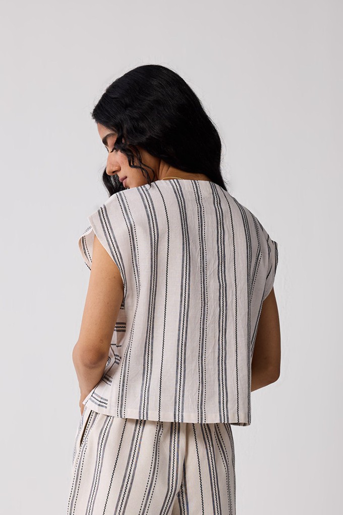 Relaxed V-neck Top in Stripes from Reistor