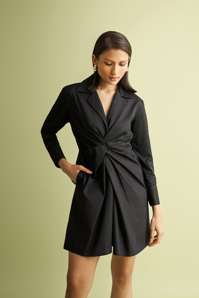 Front Twist Dress in Black from Reistor Front Twist Dress in Black from Reistor