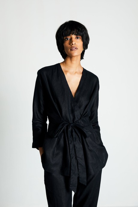 Power Moves Shirt in Black from Reistor