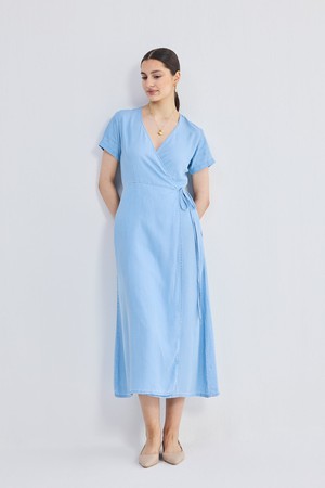 Maxi Wrap Dress in Light Blue from Reistor