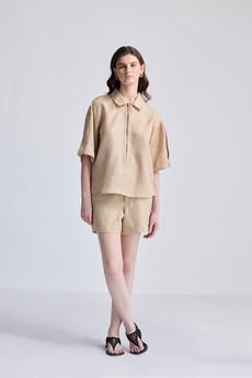 Oversized Flowy Shirt in Neutral Beige via Reistor