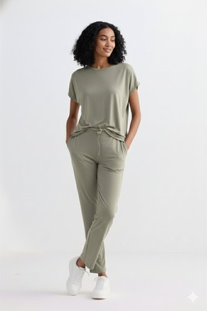Wide Leg Pant in Olive from Reistor