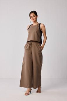 Matching Set with Wide-leg Pants and Colorblock Top in Brown via Reistor