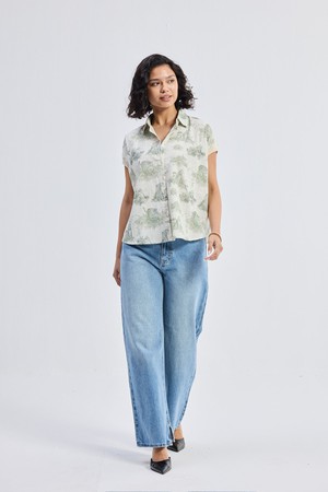 Relaxed-fit Button-down Shirt in Animal print from Reistor