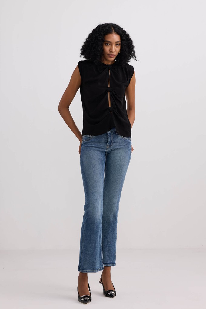 The Knot-so-Basic Top in Black from Reistor