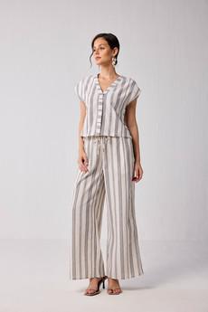 Striped Matching Set with Wide-Leg Pants and V-neck Top via Reistor