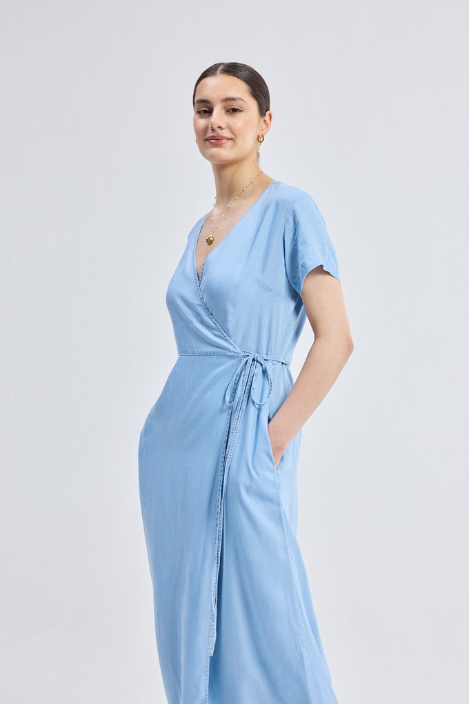 Maxi Wrap Dress in Light Blue from Reistor