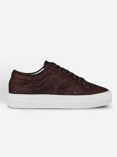 Sneakers Castanha Brown Essential via Shop Like You Give a Damn