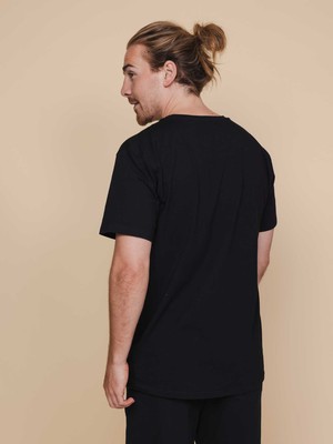 Black T-shirt Unisex from SNURK