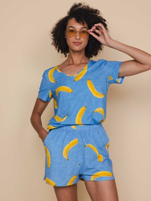 Banana Blue V-Neck T-shirt and Shorts set Women from SNURK