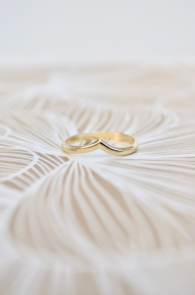 Wishbone Ring - Gold 14k from Solitude the Label