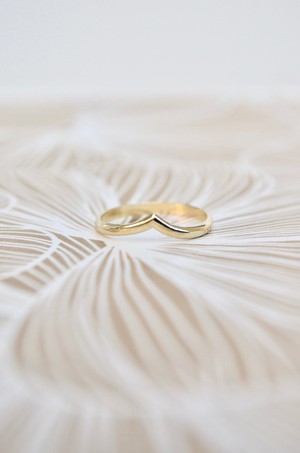 Wishbone Ring - Gold 14k from Solitude the Label