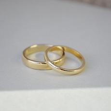 Modern wedding band slim - Gold 14k via Solitude the Label