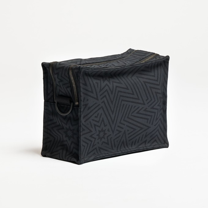 SbS Toiletry Bag L - Star Explosion Black from Souleway