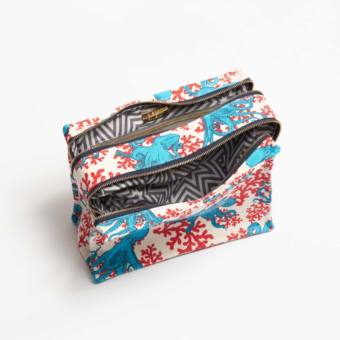 SbS Toiletry Bag L - The Octopuses from Souleway