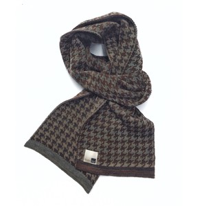 Raven Pied-de-Poule Jacquard Knit Scarf – Grey Blend from STUDIO MYR