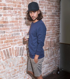 Sweatshirt - organic cotton - BASIC - light green or navy from The Driftwood Tales