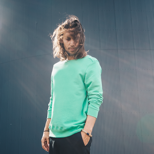 Sweatshirt - organic cotton - BASIC - light green or navy from The Driftwood Tales