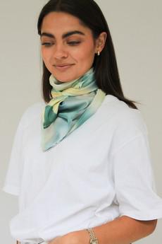THE CLARISSE SCARF via THE LAUNCH