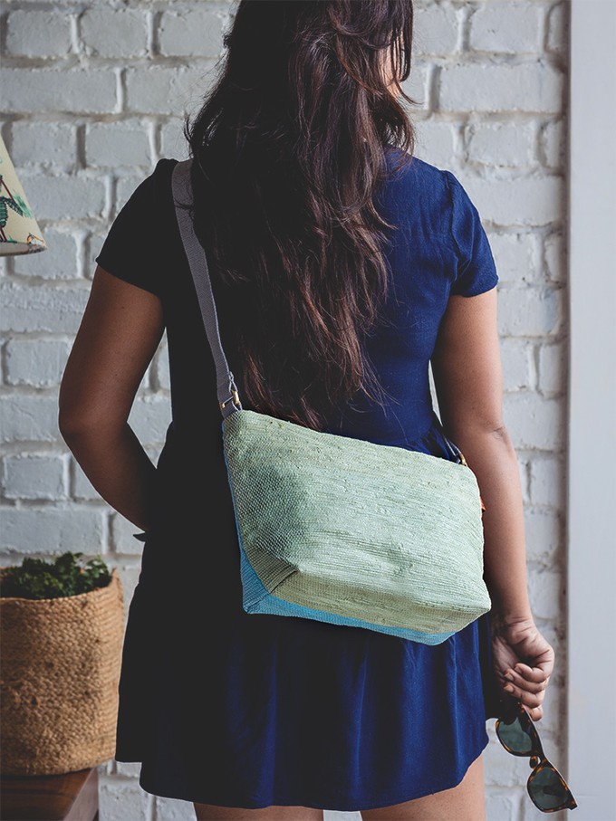 Kangaroo Crossbody – Macaron from Théla