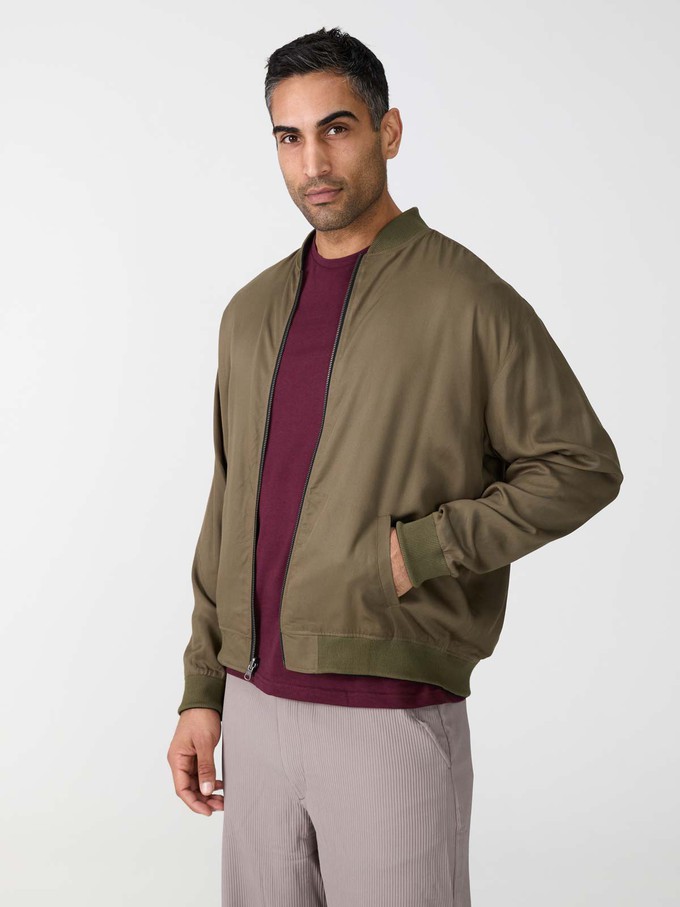 Fred Reversible Bomber Jacket Leo/Olive from Yahmo