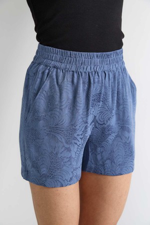 Rosi Shorts Zen Indigo from Yahmo