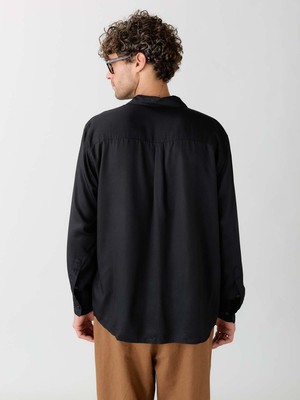 Hans Shirt Black from Yahmo
