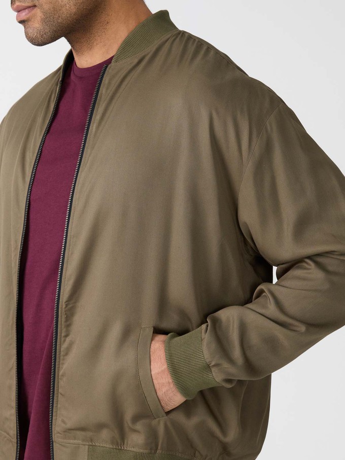Fred Reversible Bomber Jacket Leo/Olive from Yahmo