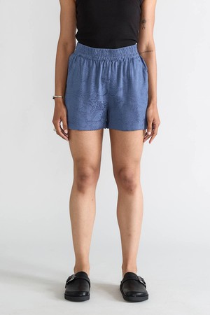 Rosi Shorts Zen Indigo from Yahmo